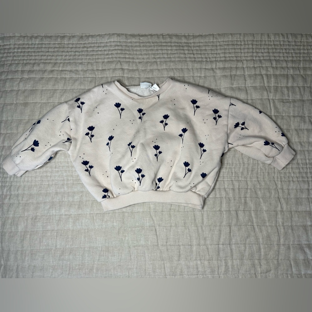 Zara Toddler Cream Sweatshirt with Navy Floral Print 18-24m
